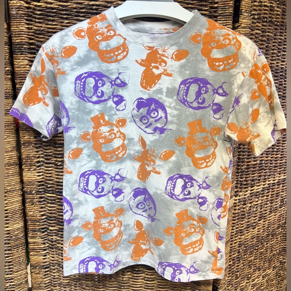 Five Nights at Freddy Kids Graphic T-Shirt‎ - Orange and Purple, Large (10/12)